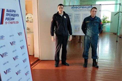 Сотрудники полиции обеспечивают безопасность белевцев во время выборов Президента РФ