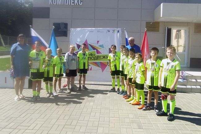 Белёвские футболисты заняли второе место на турнире, приуроченном ко Дню молодёжи