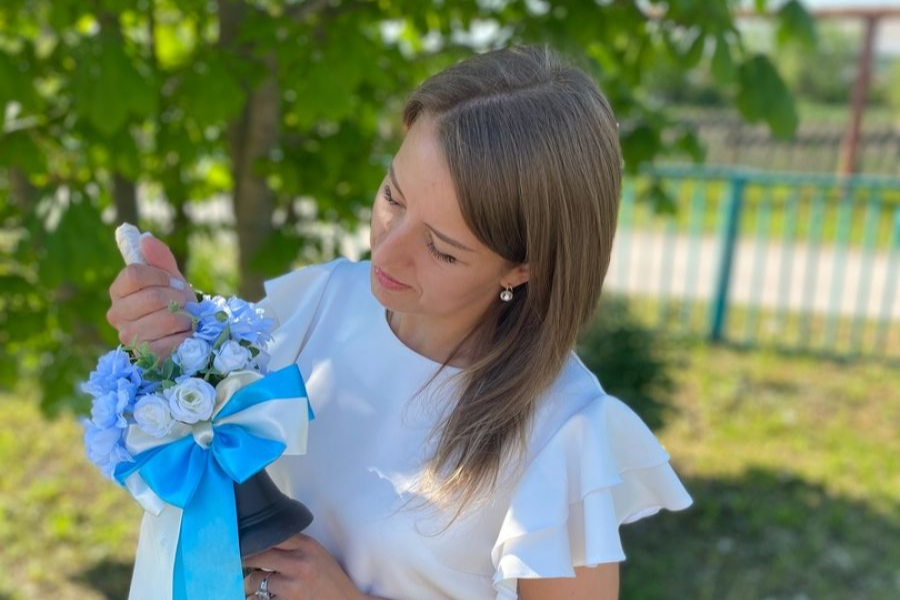 Трогательные моменты Последнего звонка в нашем фоторепортаже