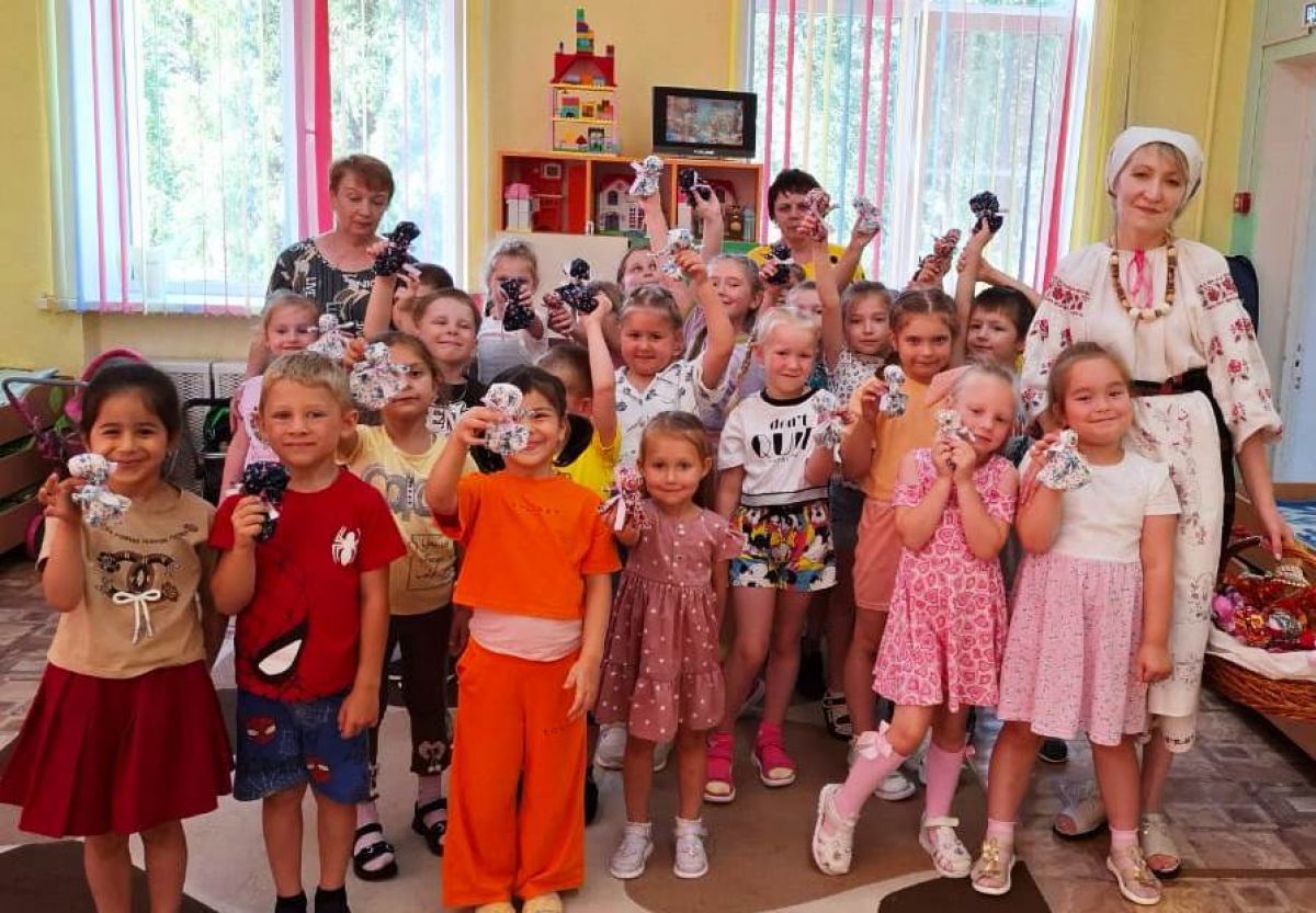 В Белеве прошел мастер-класс по изготовлению кукол-оберегов