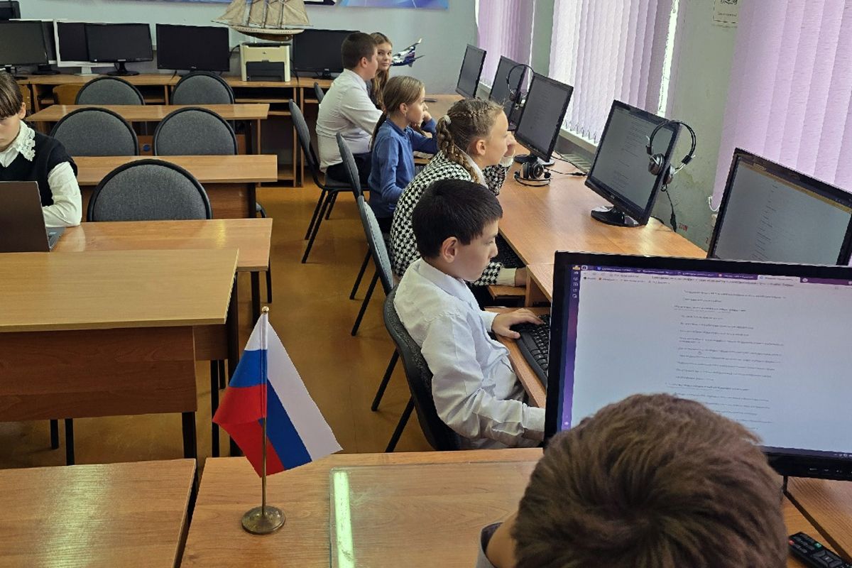 Будоговищенские школьники присоединились к Всероссийскому онлайн-опросу