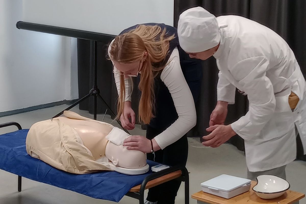 Болотские школьники побывали на экскурсиях в колледжах Белёва