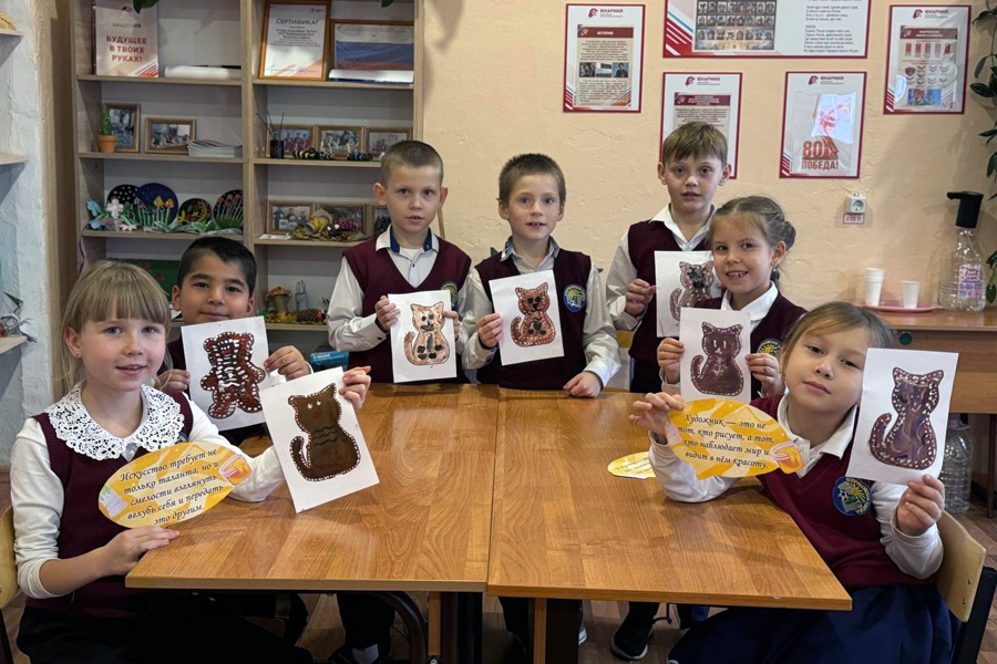 В Бобриках отметили День художника В Бобриках отметили День художника