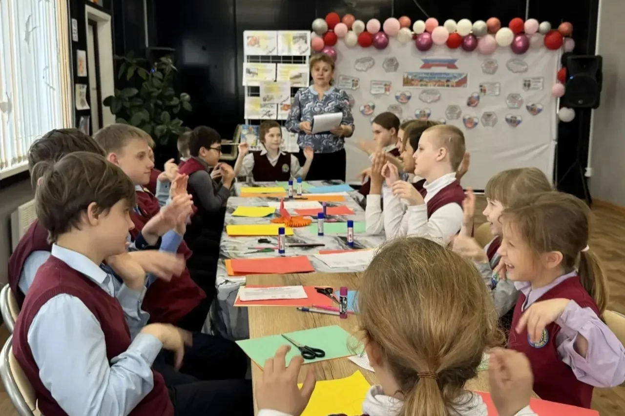 Бобриковские школьники познакомились с историей возникновения обрядового народного праздника «Сороки» Бобриковские школьники познакомились с историей возникновения обрядового народного праздника «Сороки»