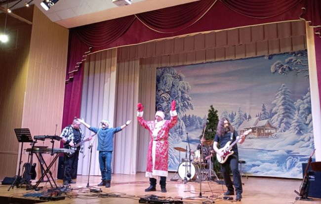 Рок-фестиваль «Новогодний вечеРОК» состоялся в поселке Товарковский