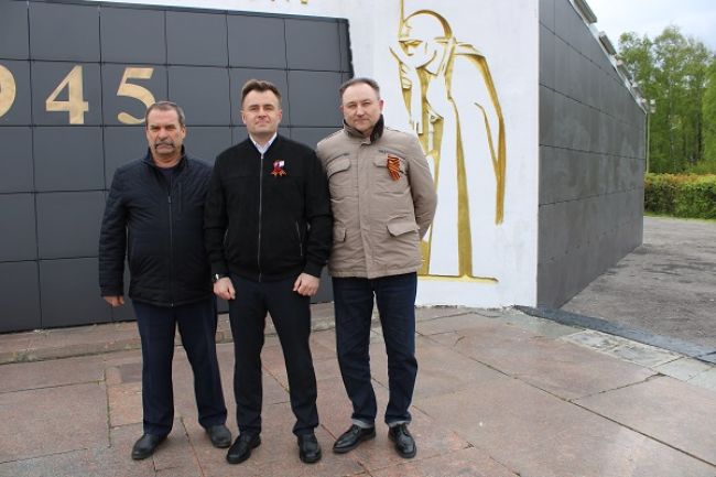 9 мая в Богородицк приехал депутат Тульской областной думы Егор Атанов