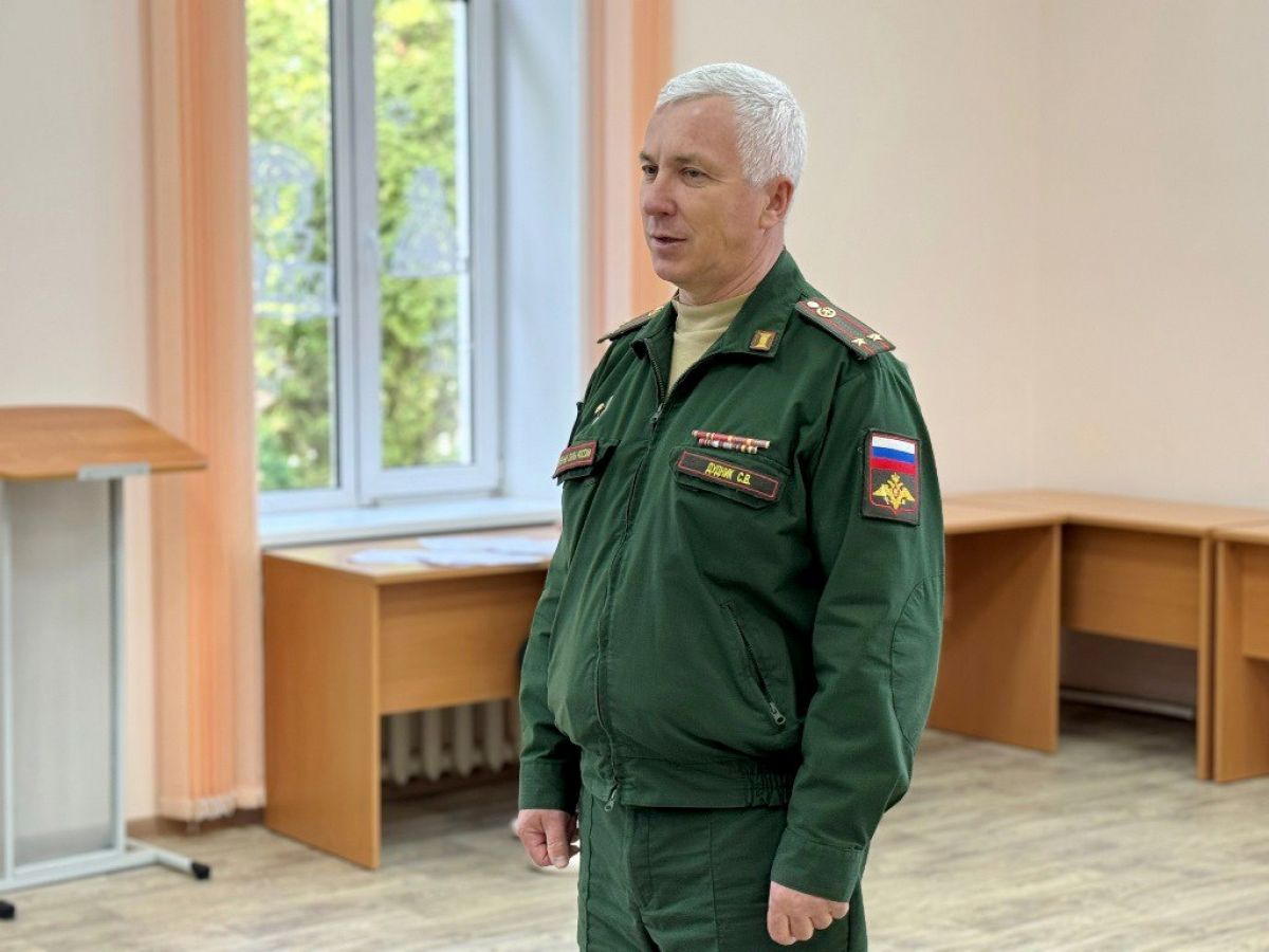 Сергей Дудник: «Большая честь вступать в ряды Вооруженных сил в такой памятный год» Сергей Дудник: «Большая честь вступать в ряды Вооруженных сил в такой памятный год»