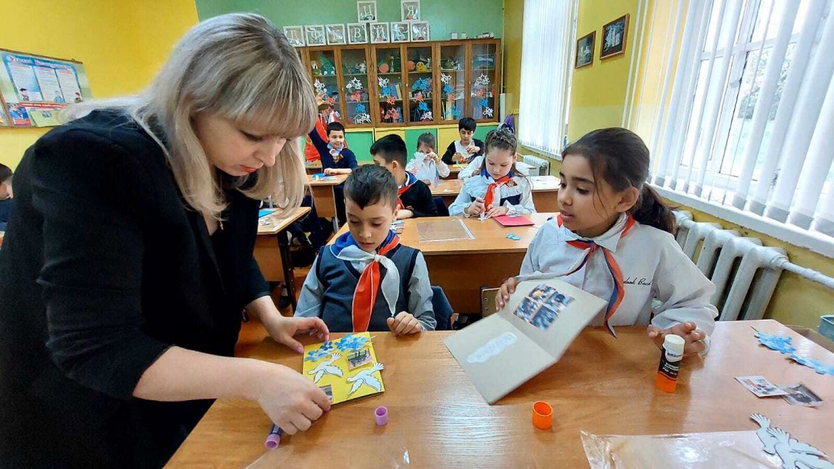Бегичевские малыши сами сделали поздравительные открытки ко Дню Победы