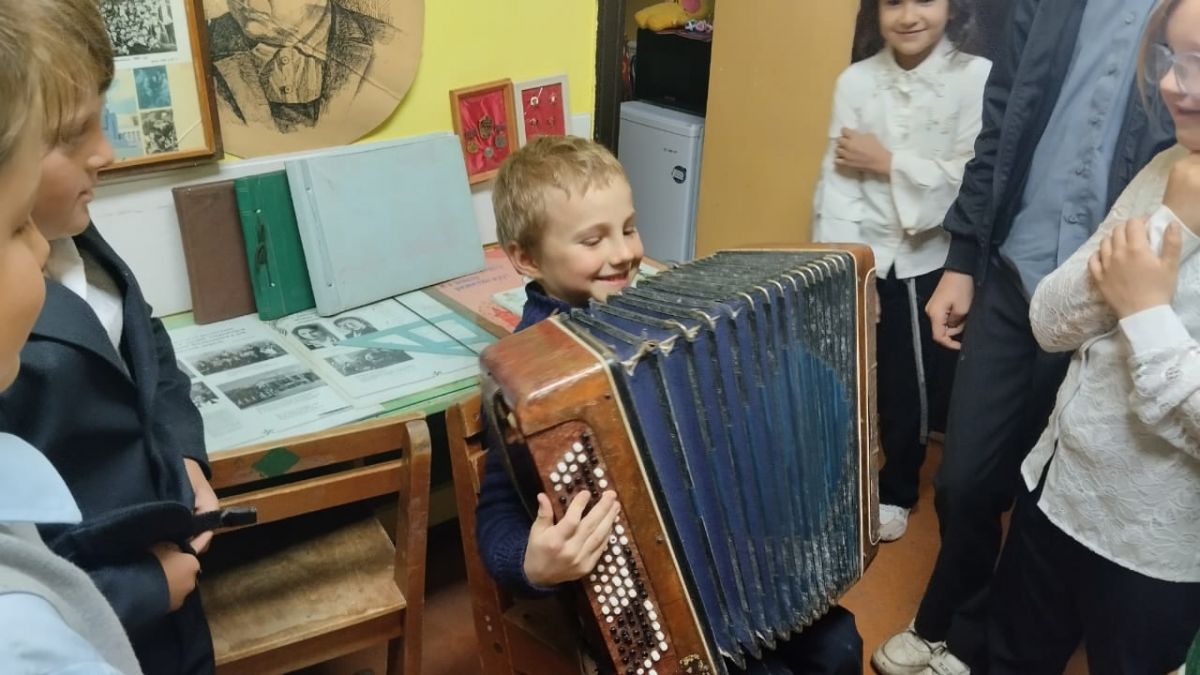 Школьники из богородицкой глубинки присоединились к акции «Наша история»