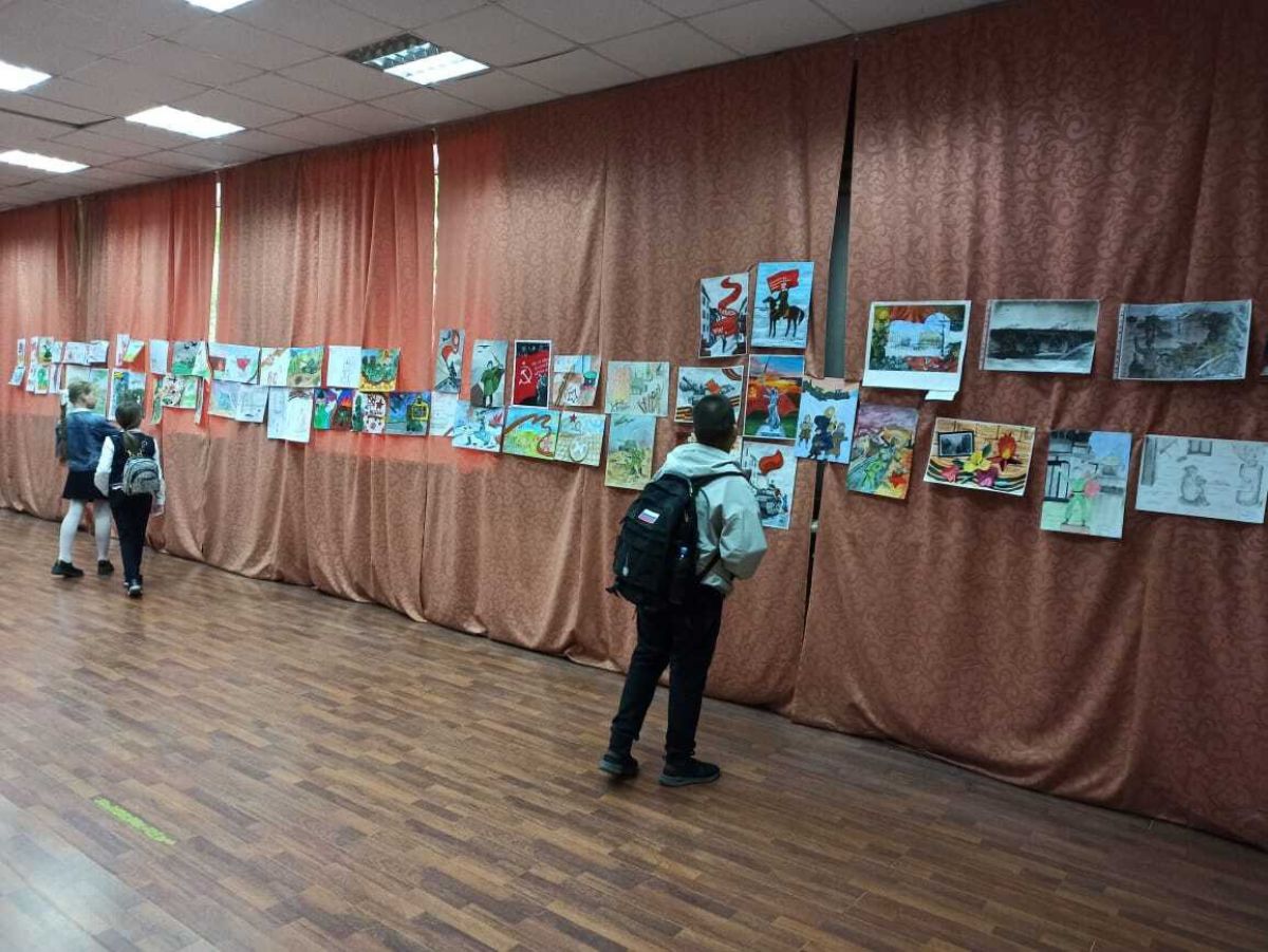 В КИТЦ «Спектр» прошло подведение итогов конкурса детского рисунка «Знамя нашей Победы»