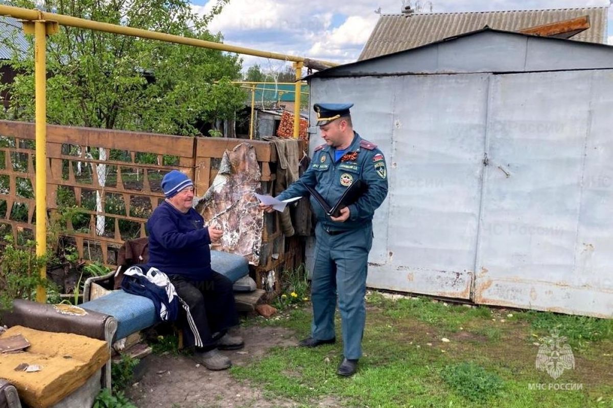 Богородицкие спасатели занимаются профилактикой пожаров