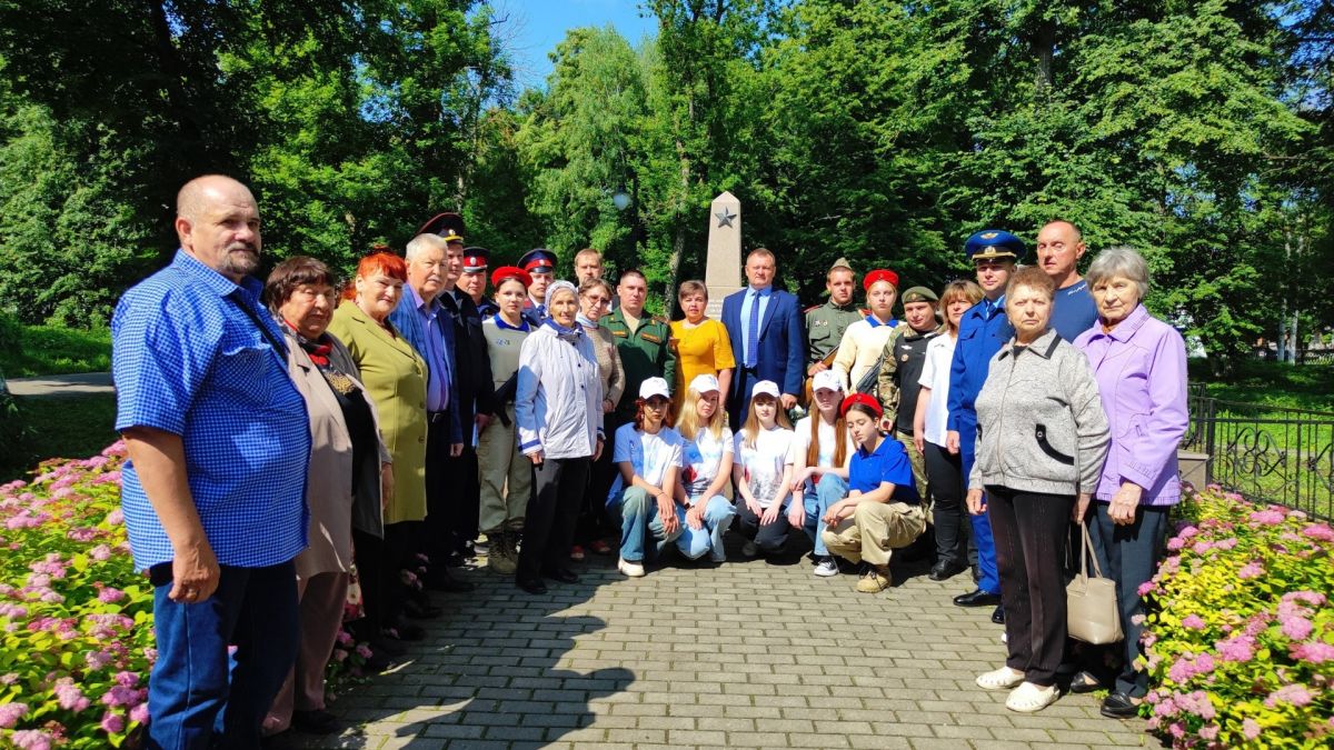 В траурном митинге приняли участие представители всех слоев богородицкого общества