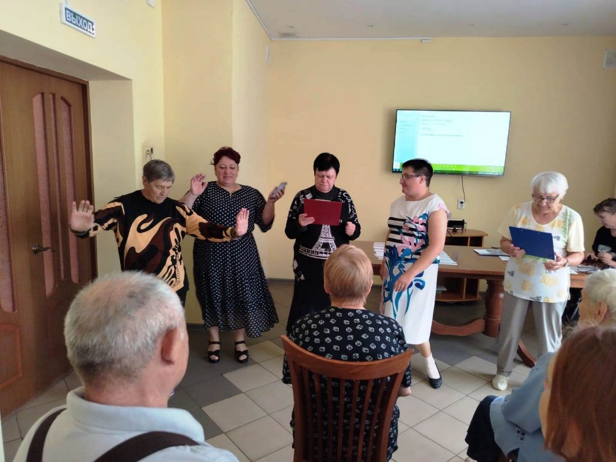 Богородицкие пенсионеры узнали историю российского фольклора Богородицкие пенсионеры узнали историю российского фольклора