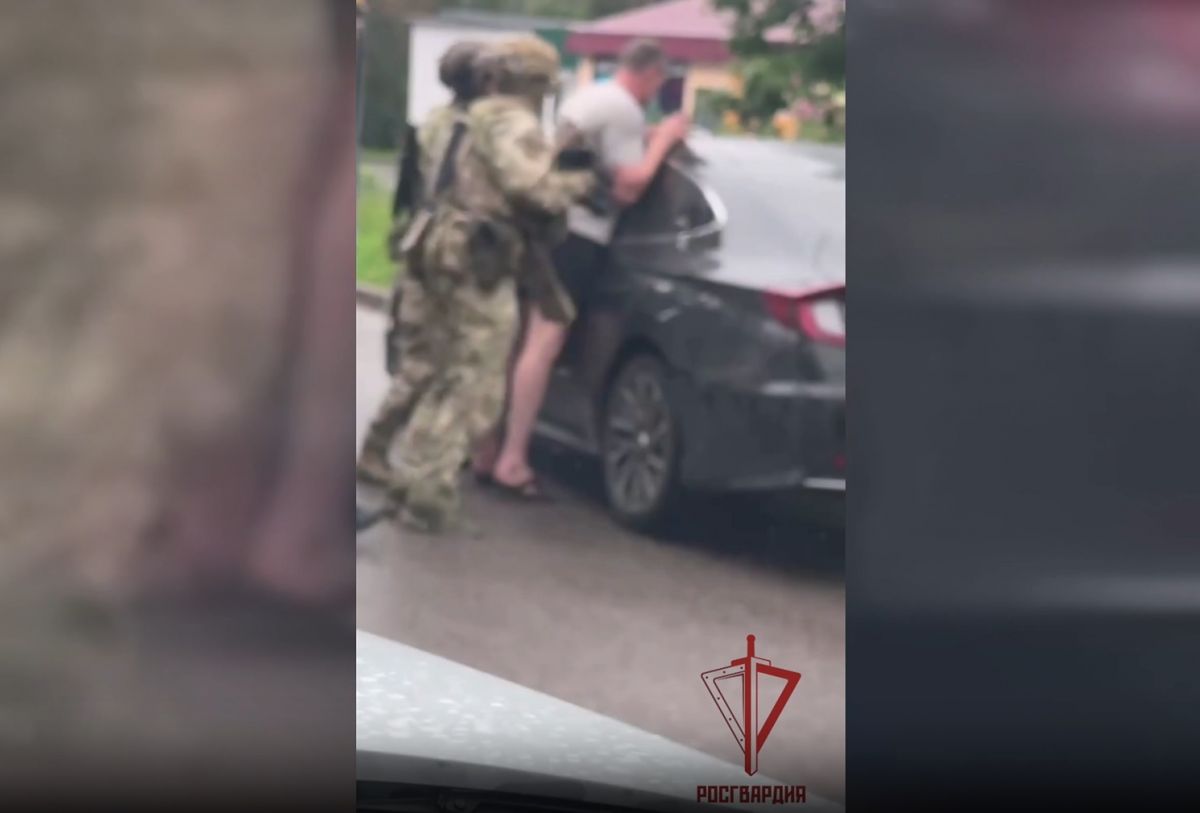 В Тульской области Росгвардия задержала мошенников, обманывавших семьи участников СВО