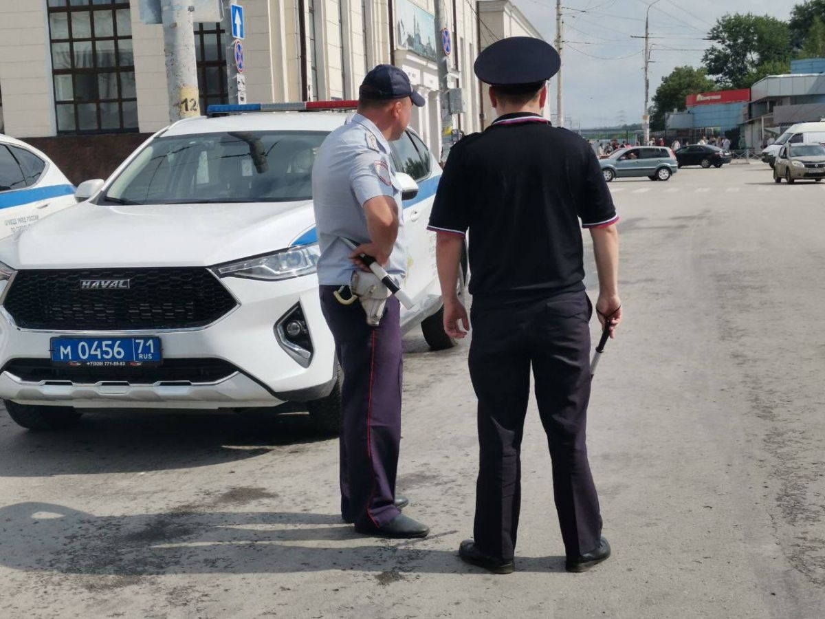 Инспекторы ДПС Богородицкого района участвовали в профилактической операции «Автобус» Инспекторы ДПС Богородицкого района участвовали в профилактической операции «Автобус»