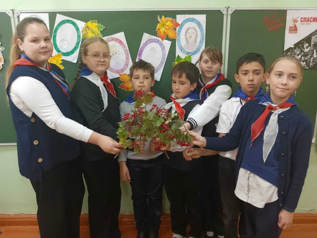 В каждом детском рисунке – любовь и уважение к нашим бабушкам и дедушкам