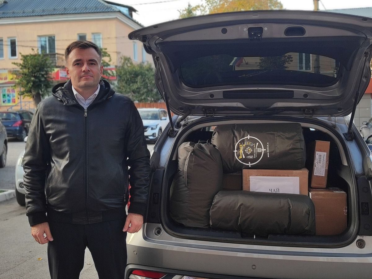 Вадим Игонин: Передали бойцам СВО очередную партию гуманитарной помощи Вадим Игонин: Передали бойцам СВО очередную партию гуманитарной помощи