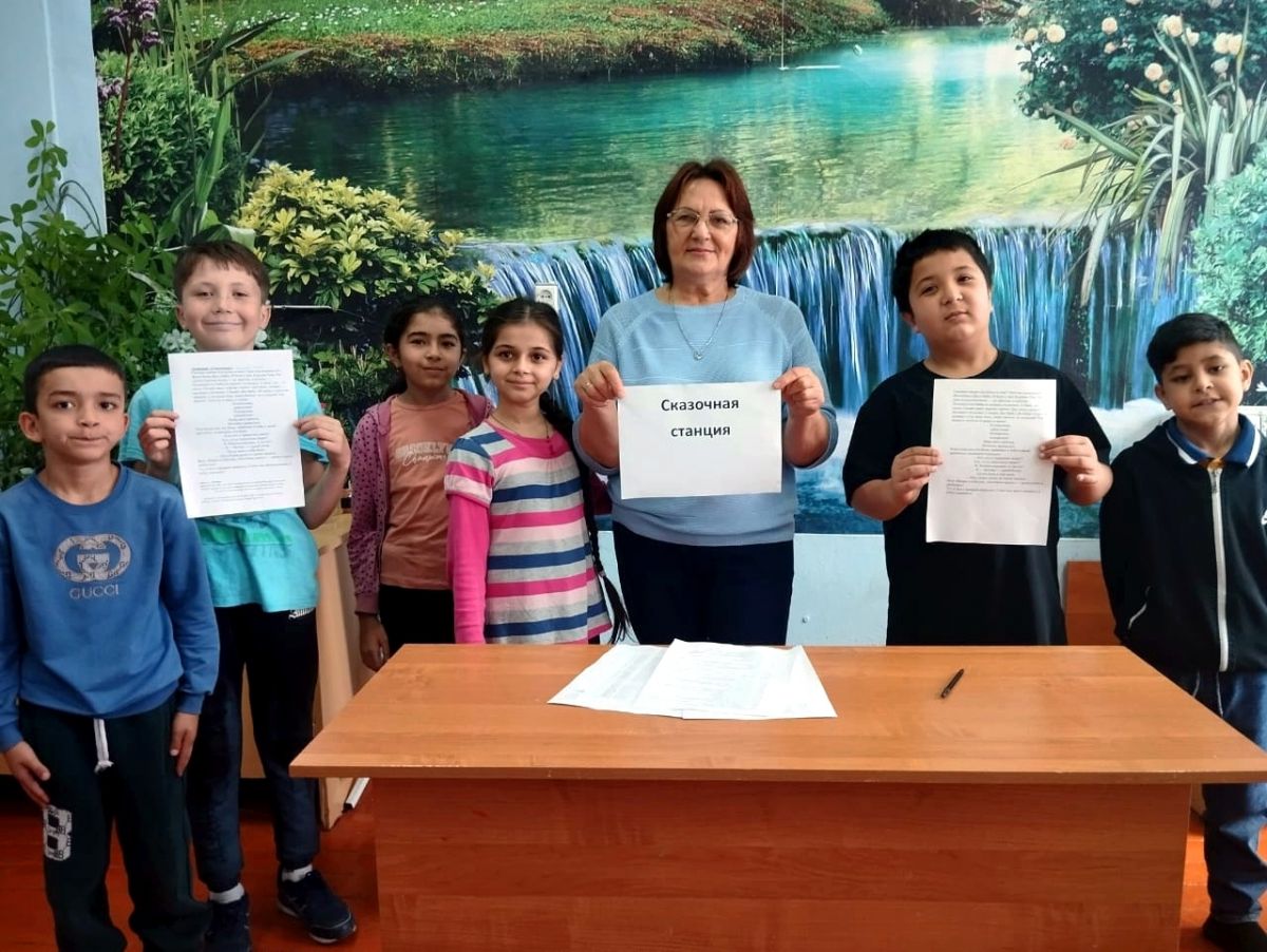 В Кузовской библиотеке прошел квест для школьников на День бабушек В Кузовской библиотеке прошел квест для школьников на День бабушек