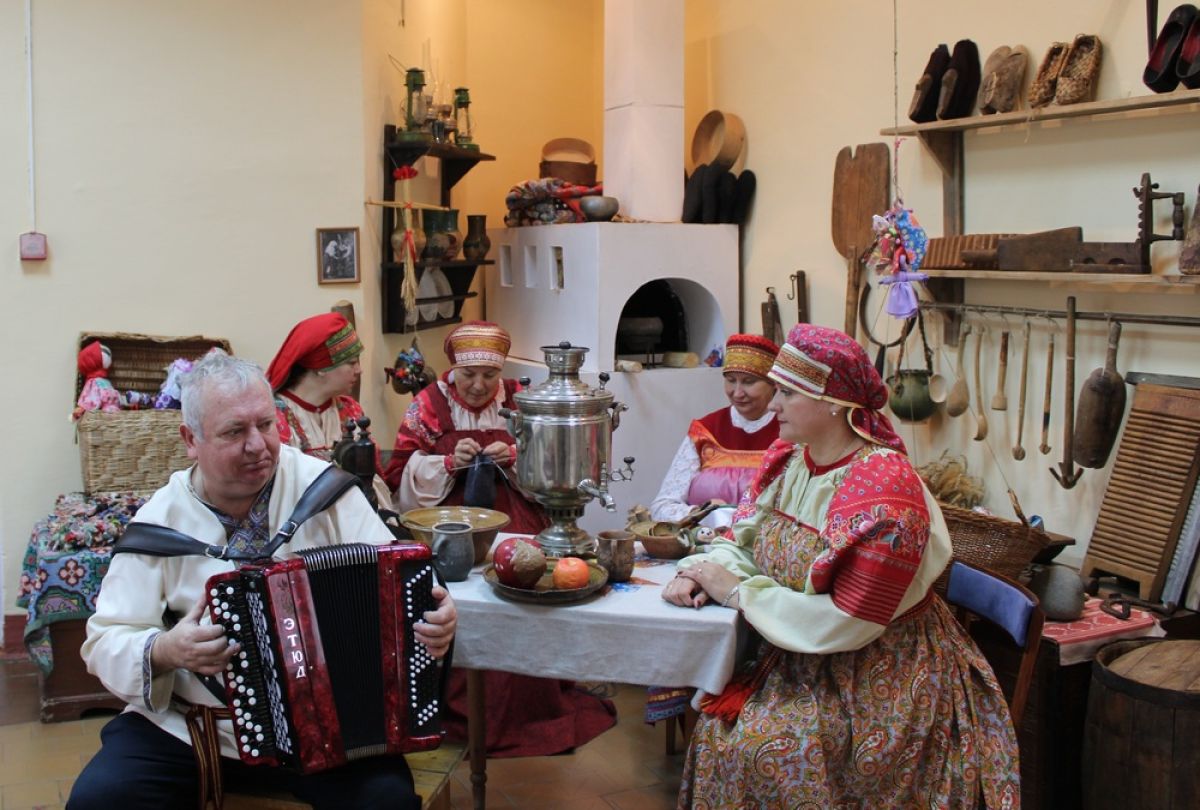 Красота, созданная руками: выставка изделий, связанных крючком, организована в ЦНКиР