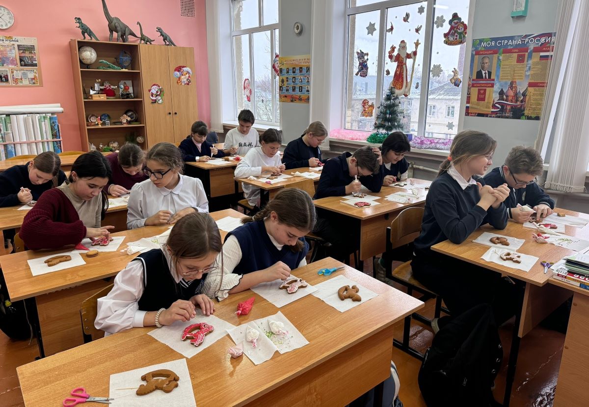 В Одоеве стартовала акция «Рождество — подарки героям» В Одоеве стартовала акция «Рождество — подарки героям»