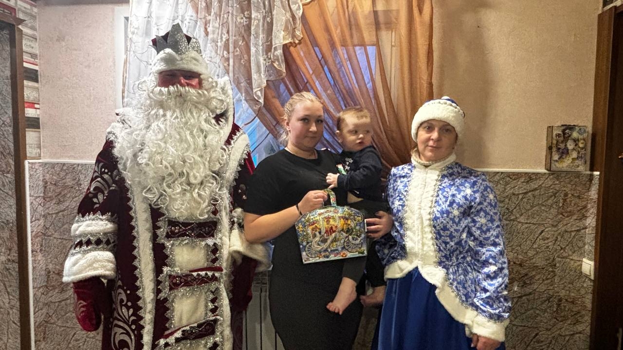 В Богородицком районе прошла акция «Дед Мороз – в каждый дом» В Богородицком районе прошла акция «Дед Мороз – в каждый дом»