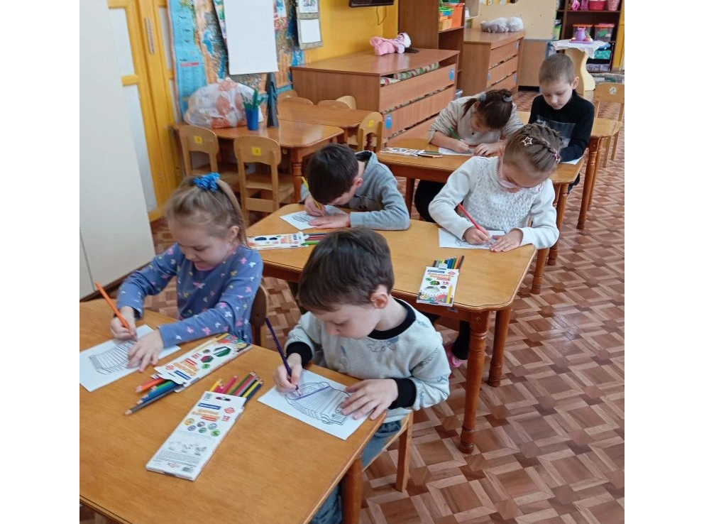 Богородицкие малыши узнали историю тульской гармони