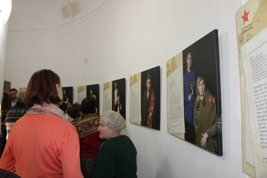 Фотовыставка «Китель Победы» приехала в Богородицк Фотовыставка «Китель Победы» приехала в Богородицк