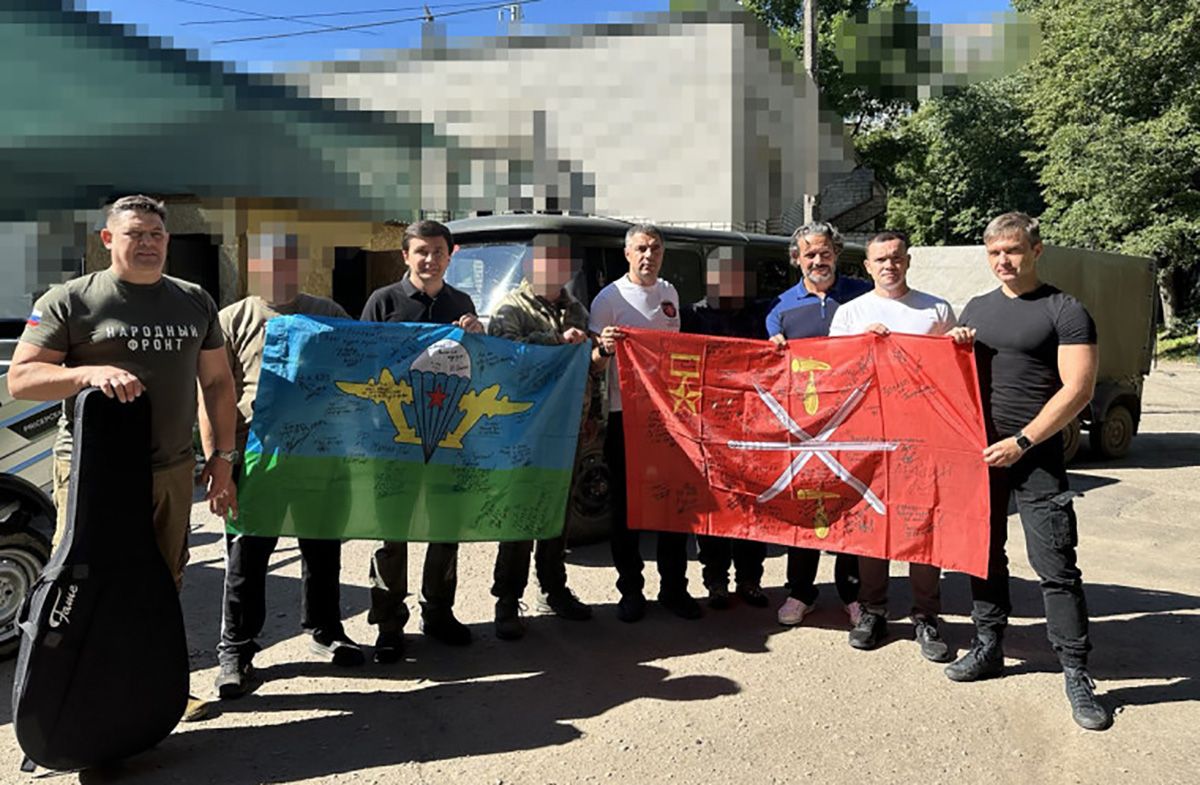 Алексей Эрк и Евгений Смолянинов доставили очередную партию дополнительной помощи военнослужащим в Курскую область Алексей Эрк и Евгений Смолянинов доставили очередную партию дополнительной помощи военнослужащим в Курскую область