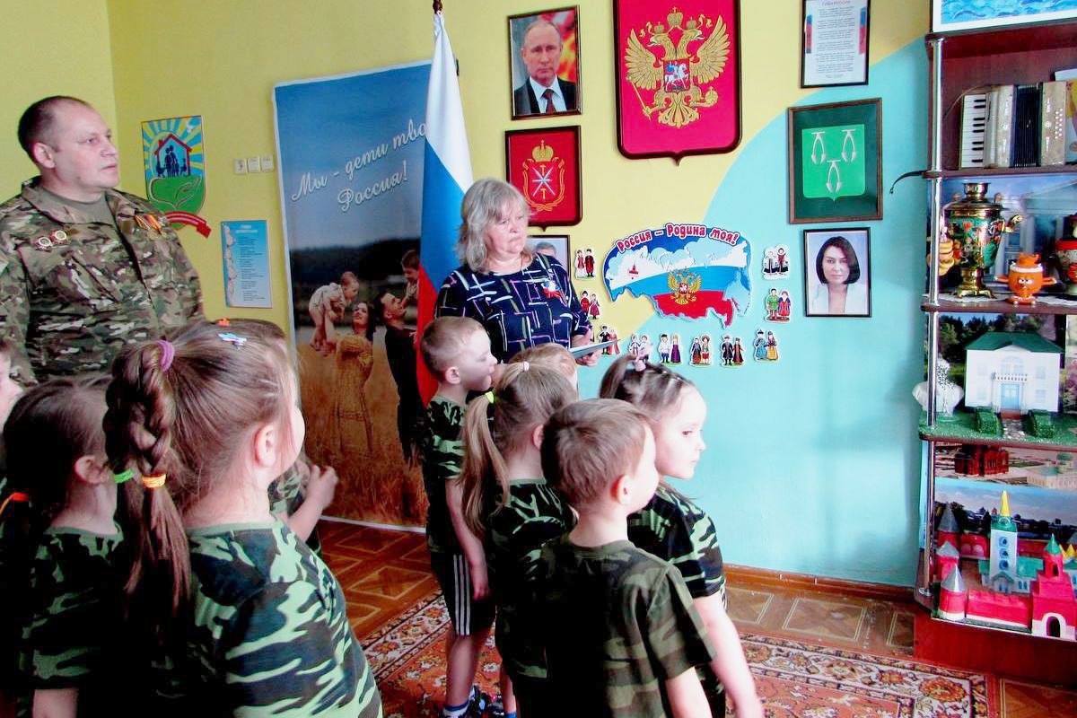 Наталья Разживина: «Горжусь отцами своих воспитанников» Наталья Разживина: «Горжусь отцами своих воспитанников»