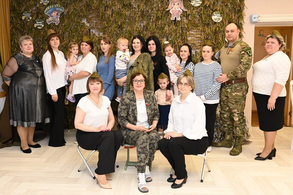 Татьяна Жукова: «Вся страна испытывает гордость за своих героев» Татьяна Жукова: «Вся страна испытывает гордость за своих героев»