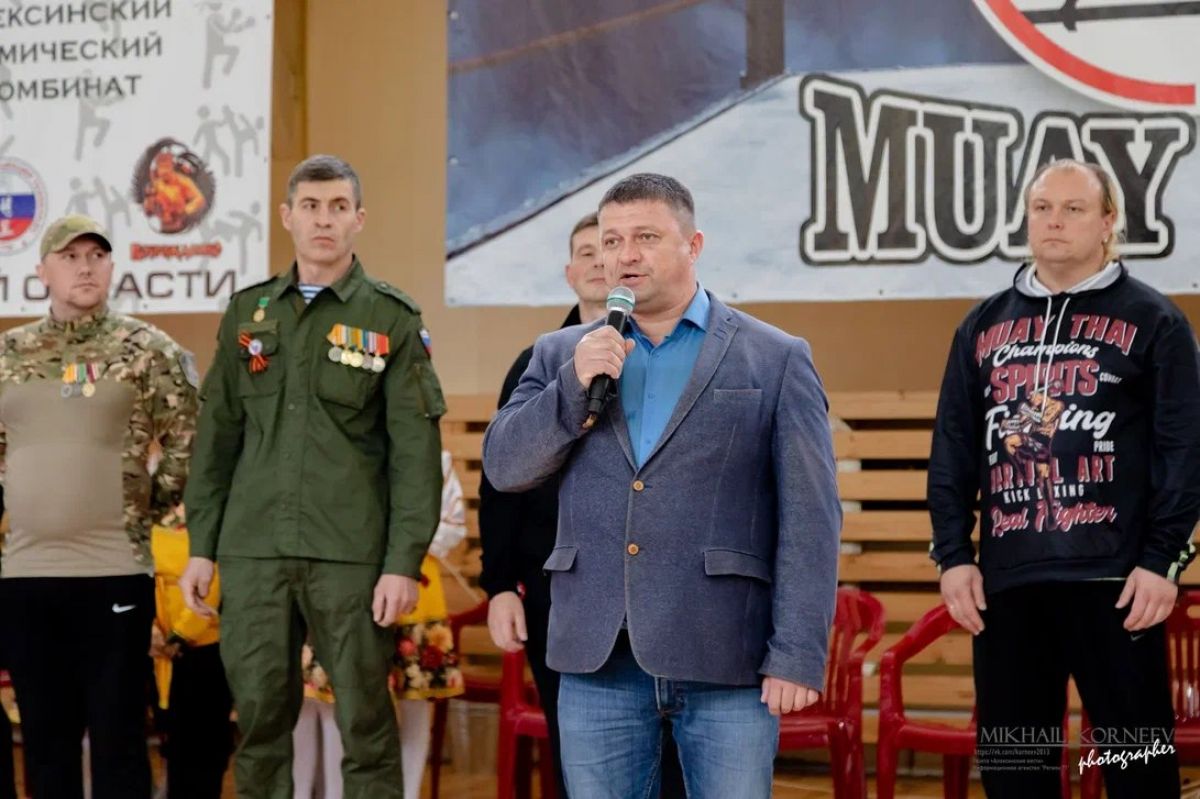 Роман Мортяков: «Наши доблестные контрактники с честью выполняют воинский долг» Роман Мортяков: «Наши доблестные контрактники с честью выполняют воинский долг»