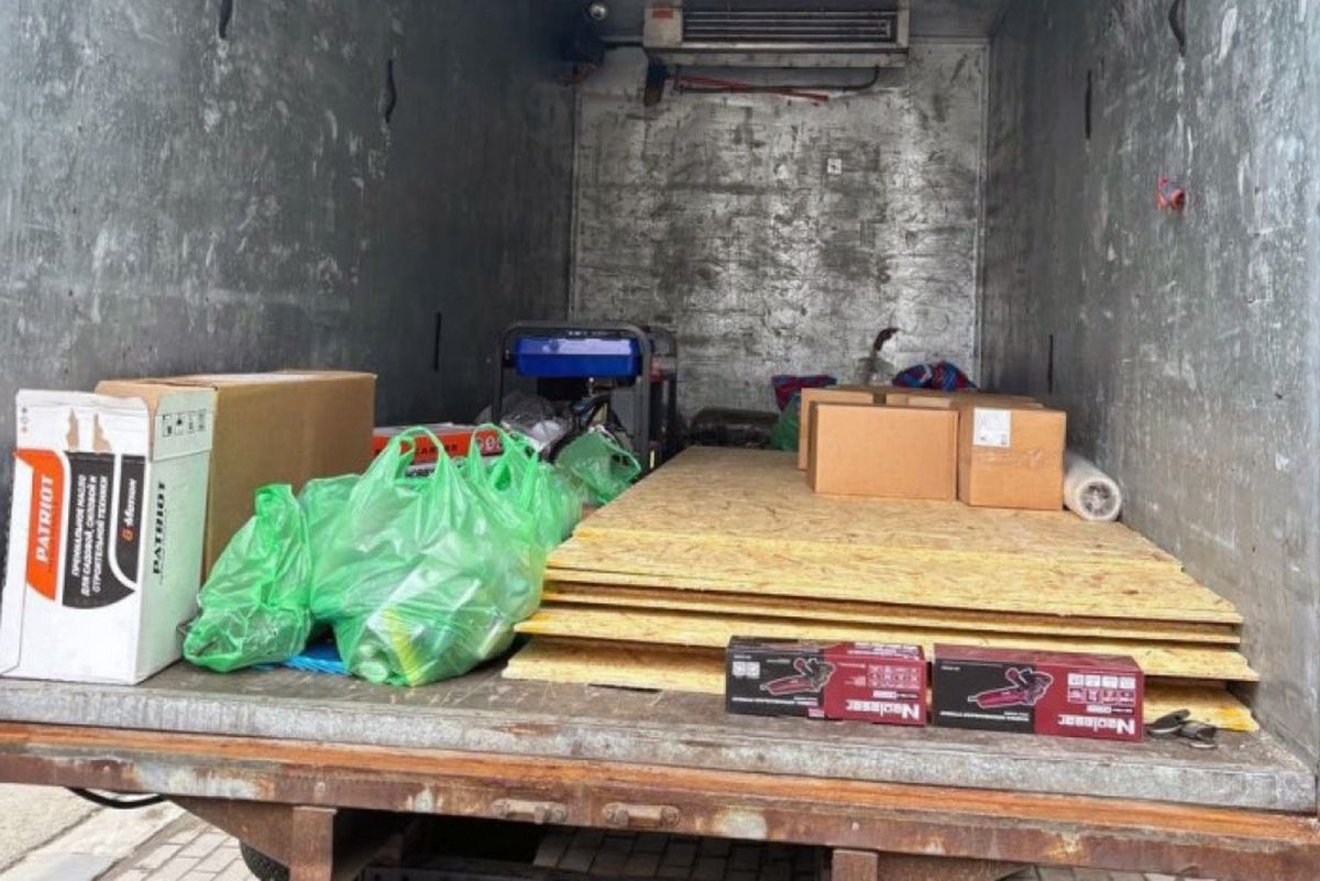 Иван Сычев передал партию дополнительной помощи тульским бойцам Иван Сычев передал партию дополнительной помощи тульским бойцам