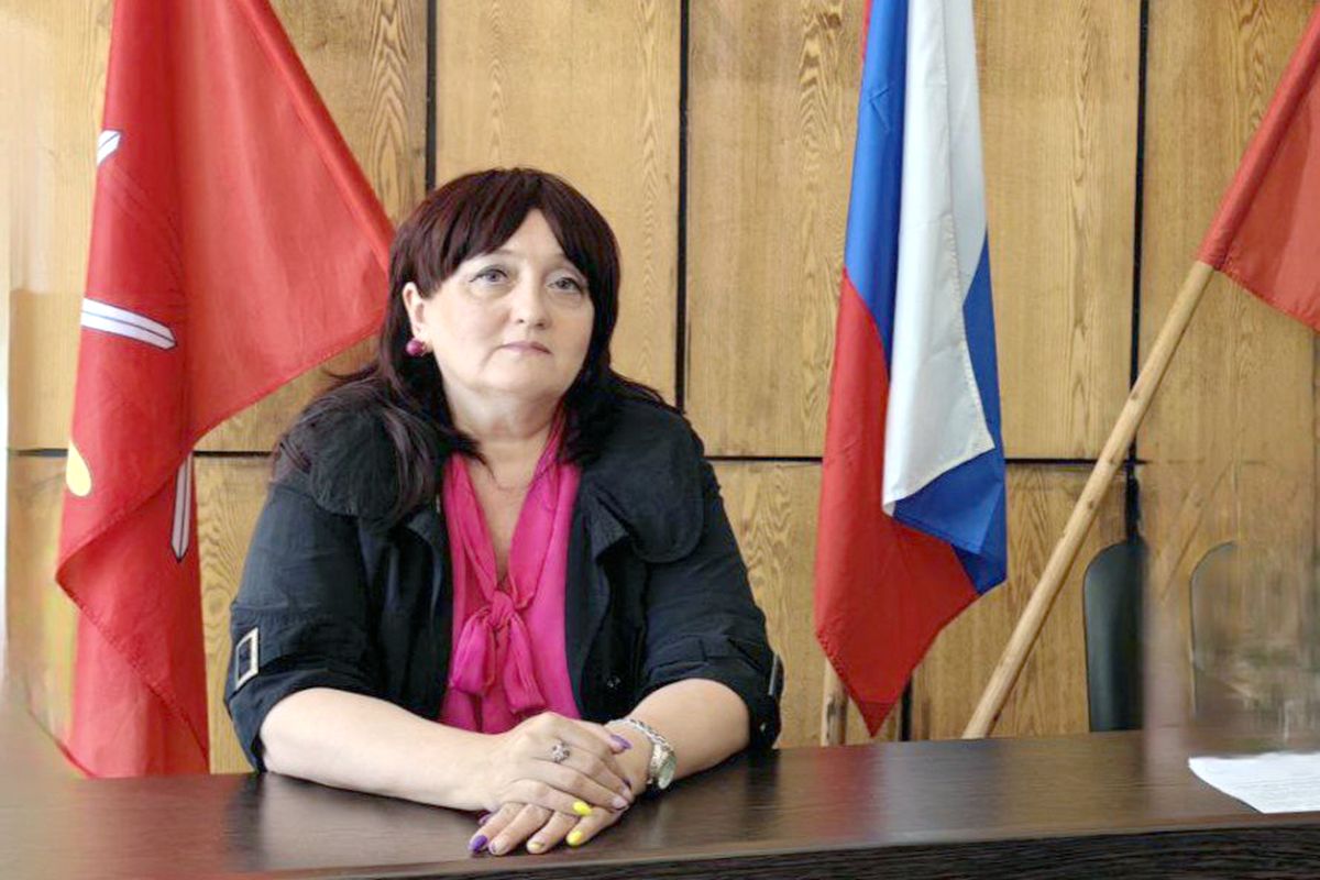 Елена Жарова: «Служба по контракту — достойный выбор настоящих патриотов» Елена Жарова: «Служба по контракту — достойный выбор настоящих патриотов»