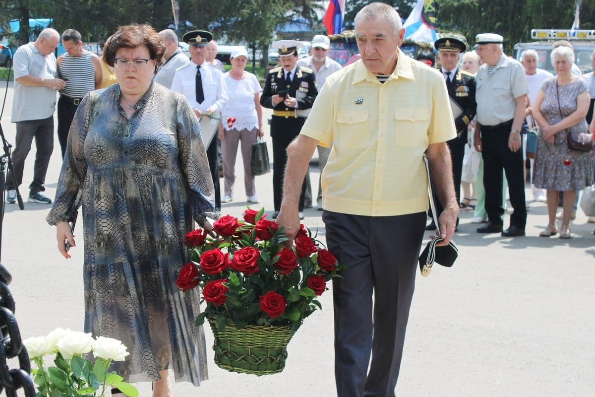 Марина Карташова: «Особые слова благодарности тем, кто сегодня выполняет задачи в зоне СВО» Марина Карташова: «Особые слова благодарности тем, кто сегодня выполняет задачи в зоне СВО»