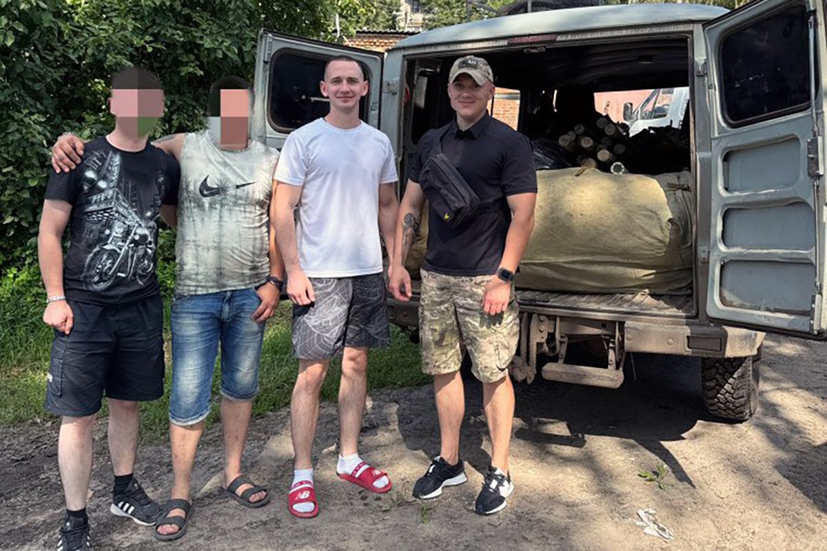 Иван Сычев передал очередную партию дополнительной помощи в Курскую область Иван Сычев передал очередную партию дополнительной помощи в Курскую область