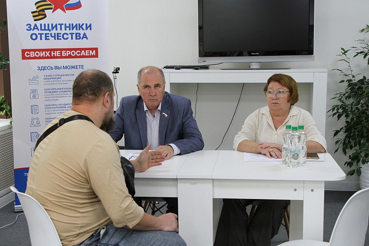 Анатолий Симонов провел прием в фонде «Защитники Отечества» Анатолий Симонов провел прием в фонде «Защитники Отечества»