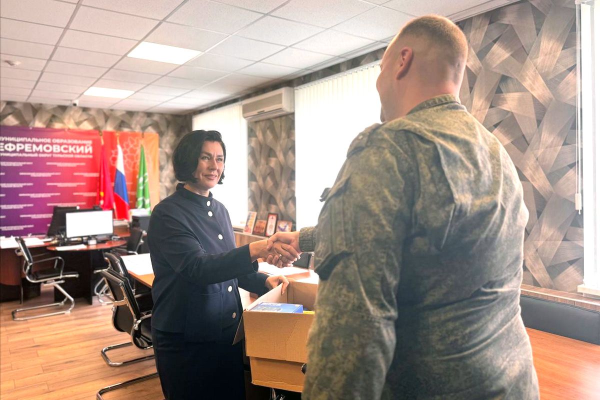 Светлана Давыдова: Мы должны показать солдатам, что они не одни Светлана Давыдова: Мы должны показать солдатам, что они не одни