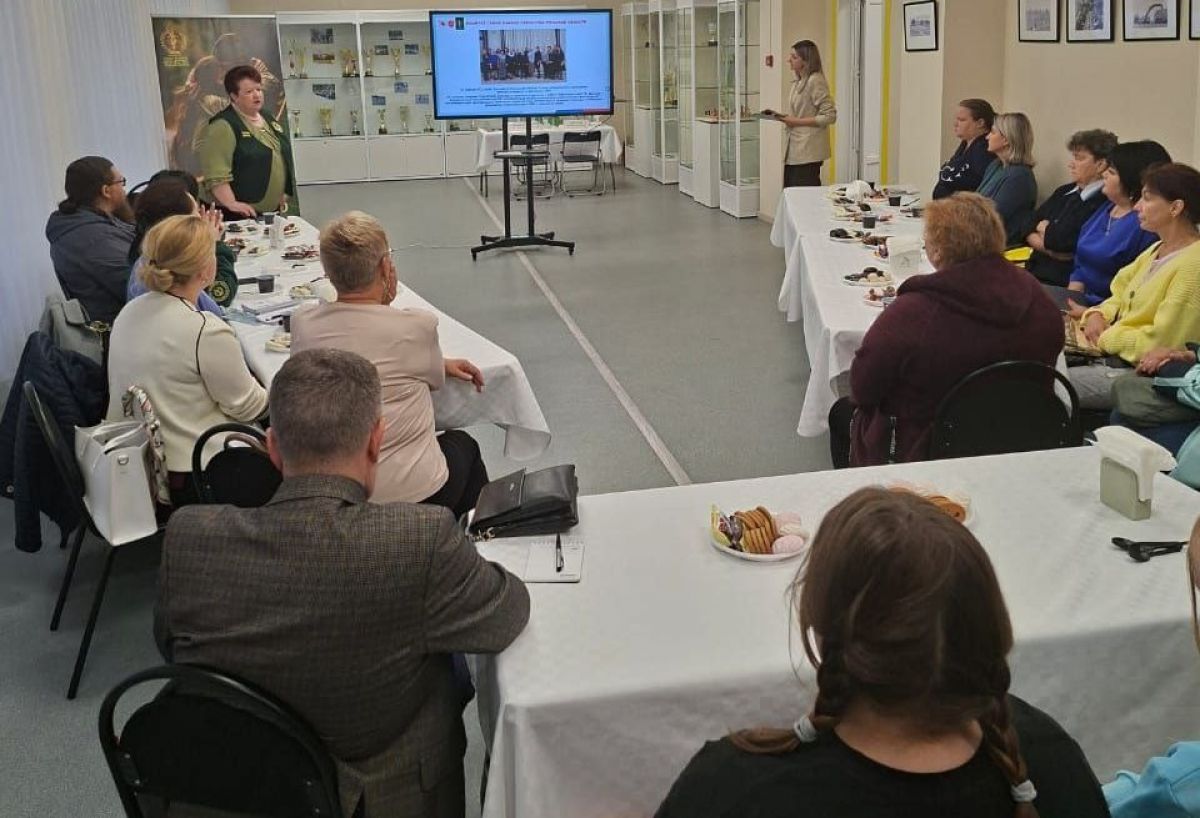 Комитет семей воинов Отечества провел встречу в поселке Теплое Комитет семей воинов Отечества провел встречу в поселке Теплое