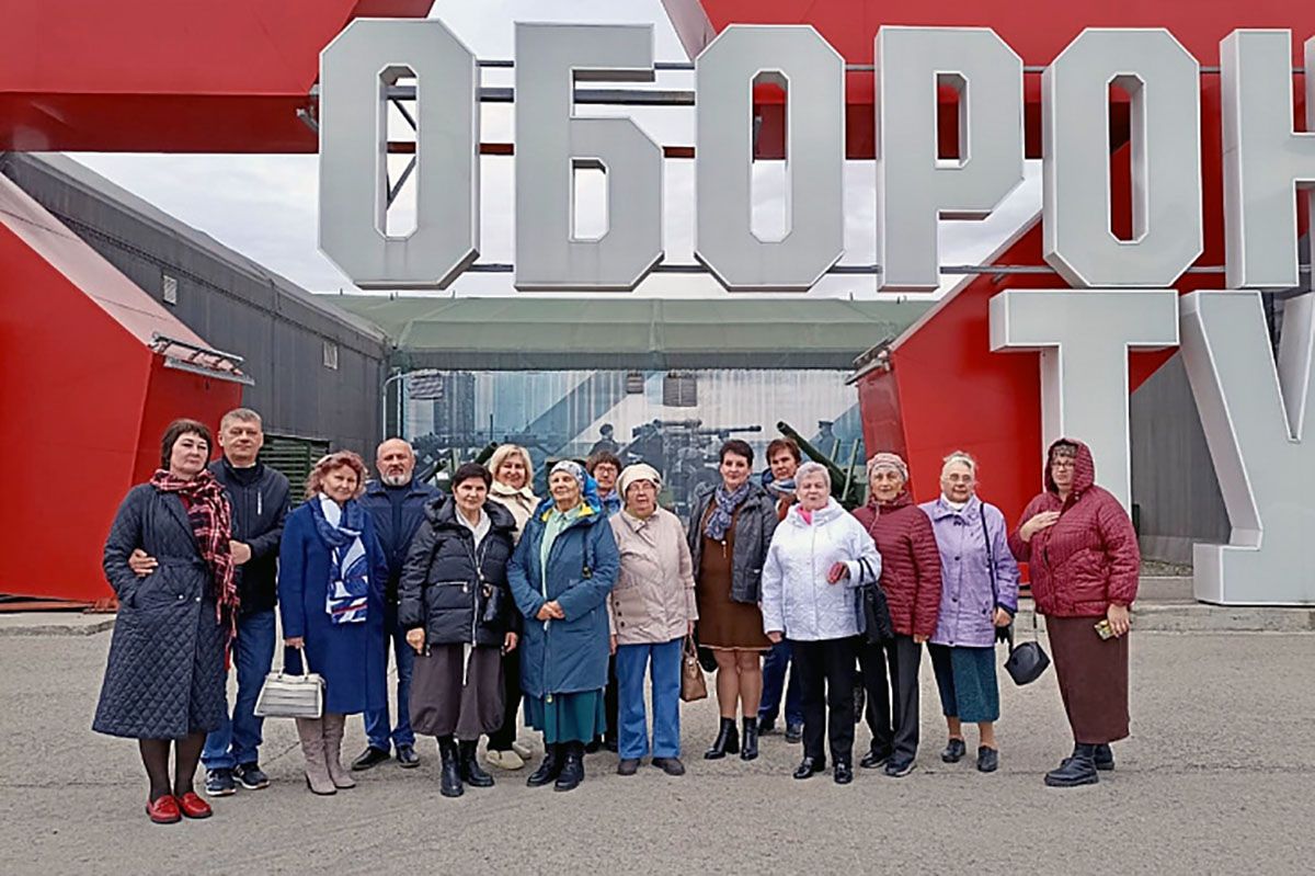 Дмитрий Афоничев организовал экскурсию для волонтеров СВО Дмитрий Афоничев организовал экскурсию для волонтеров СВО