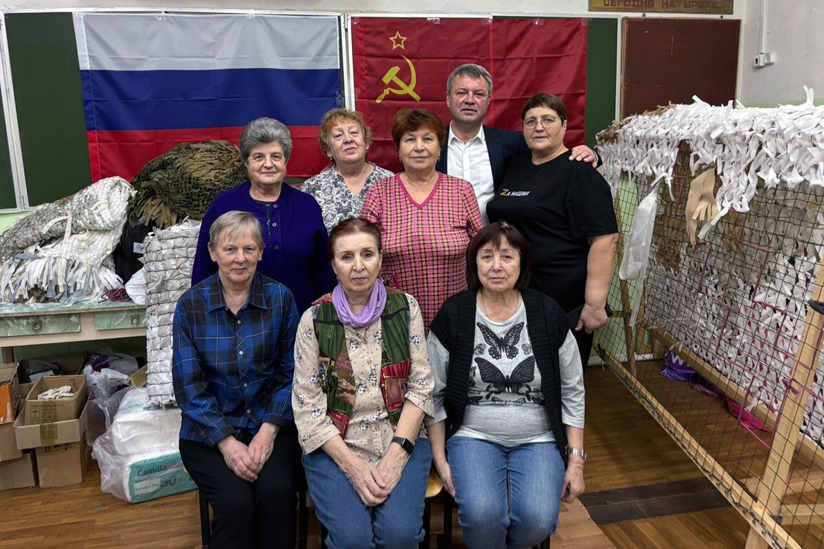 Белёвцы делятся собранным урожаем с бойцами СВО