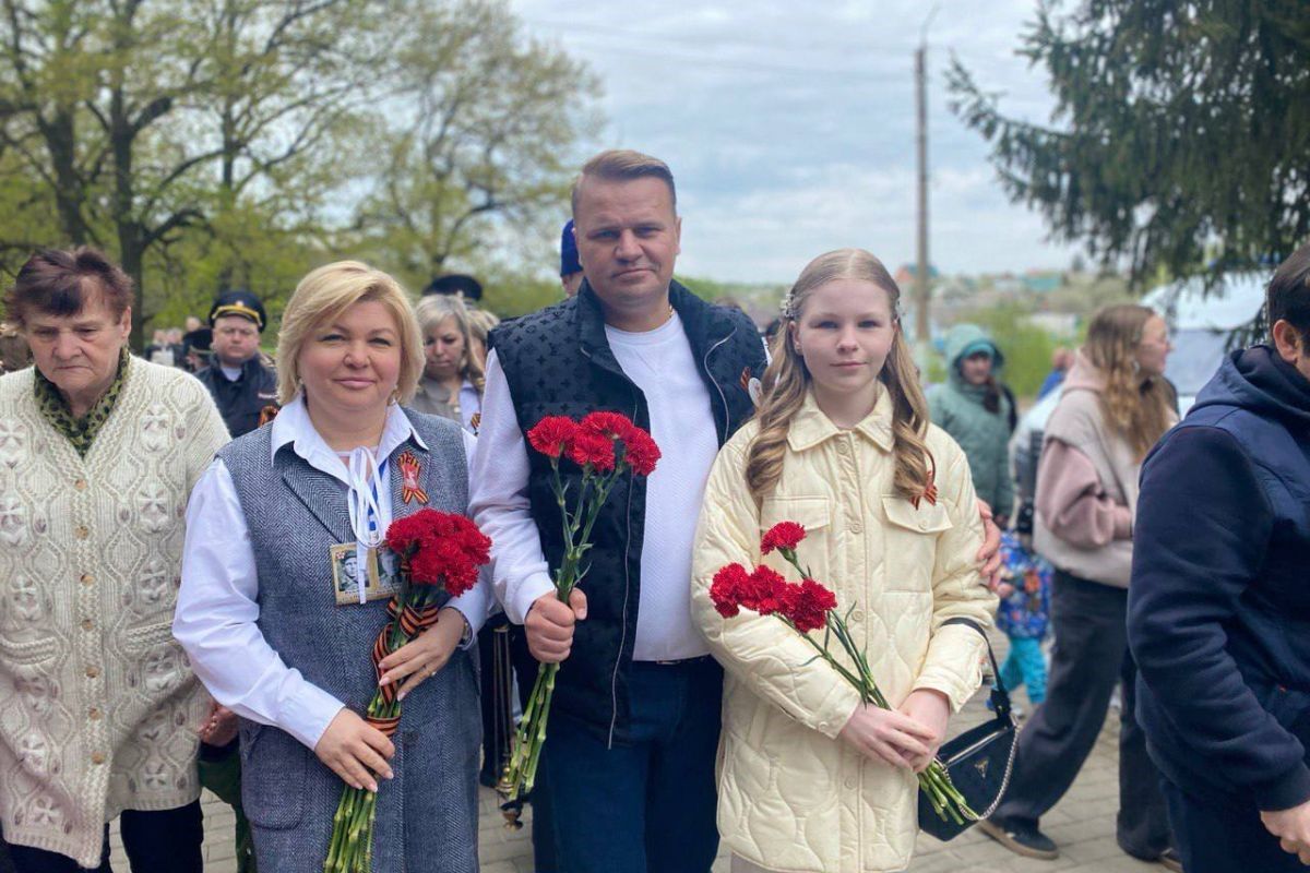 Марина Белькова: «Наши земляки с честью продолжают ратное дело своих дедов и прадедов!» Марина Белькова: «Наши земляки с честью продолжают ратное дело своих дедов и прадедов!»