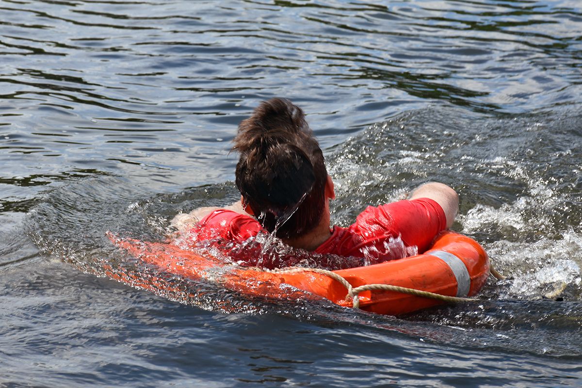 Как обезопасить детей во время отдыха на пляже? Как обезопасить детей во время отдыха на пляже?