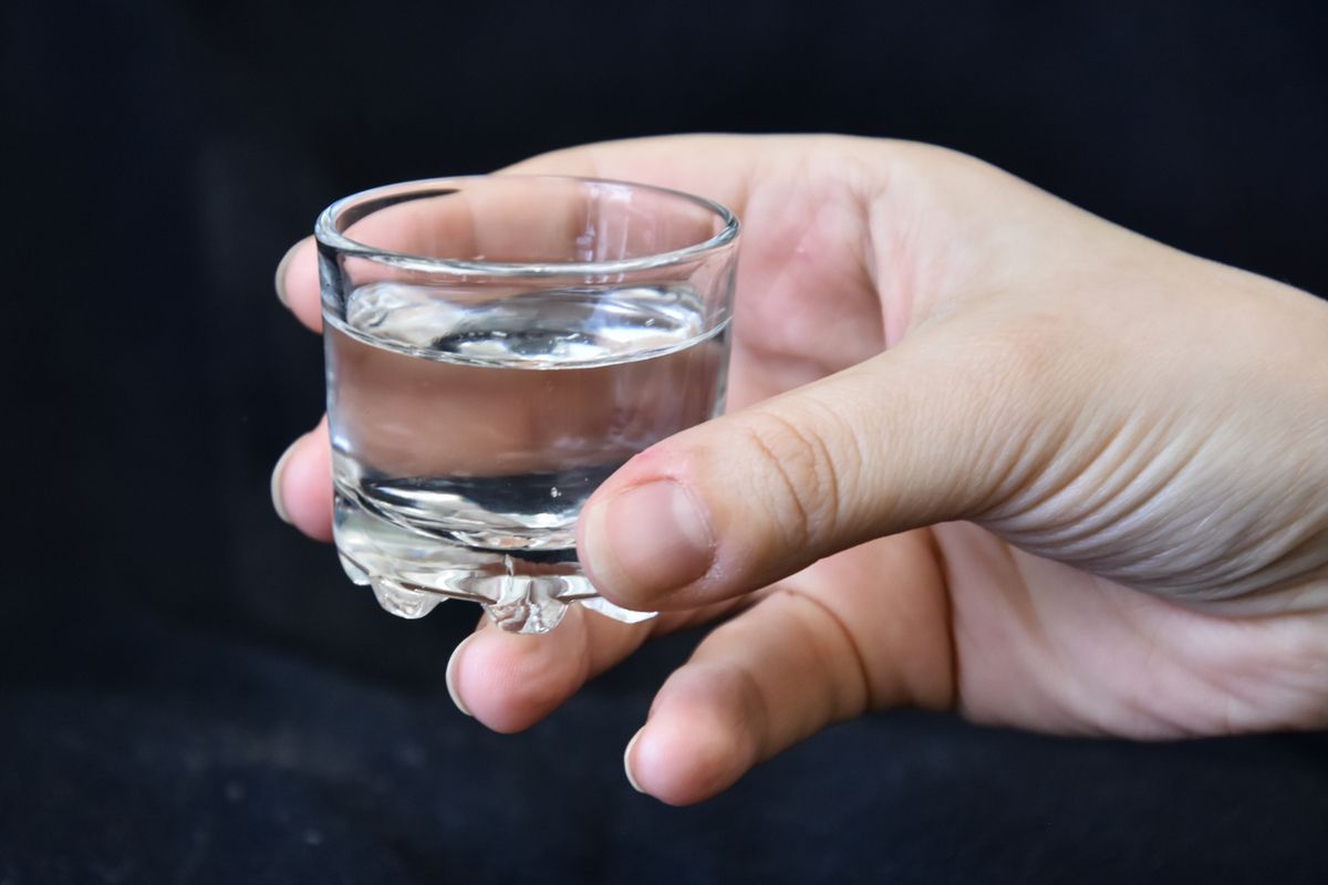 40 лет назад в СССР началась антиалкогольная кампания 40 лет назад в СССР началась антиалкогольная кампания