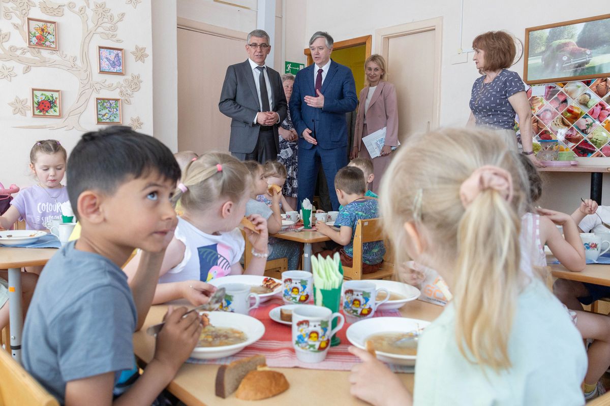 По инициативе Дмитрия Миляева многодетные мамы-студентки тульских вузов будут учиться бесплатно По инициативе Дмитрия Миляева многодетные мамы-студентки тульских вузов будут учиться бесплатно