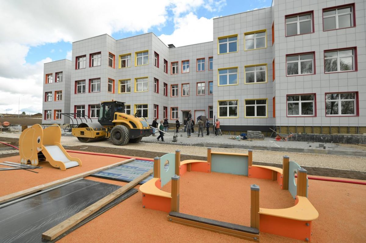 В Тульской области продолжается возведение объектов социальной инфраструктуры В Тульской области продолжается возведение объектов социальной инфраструктуры