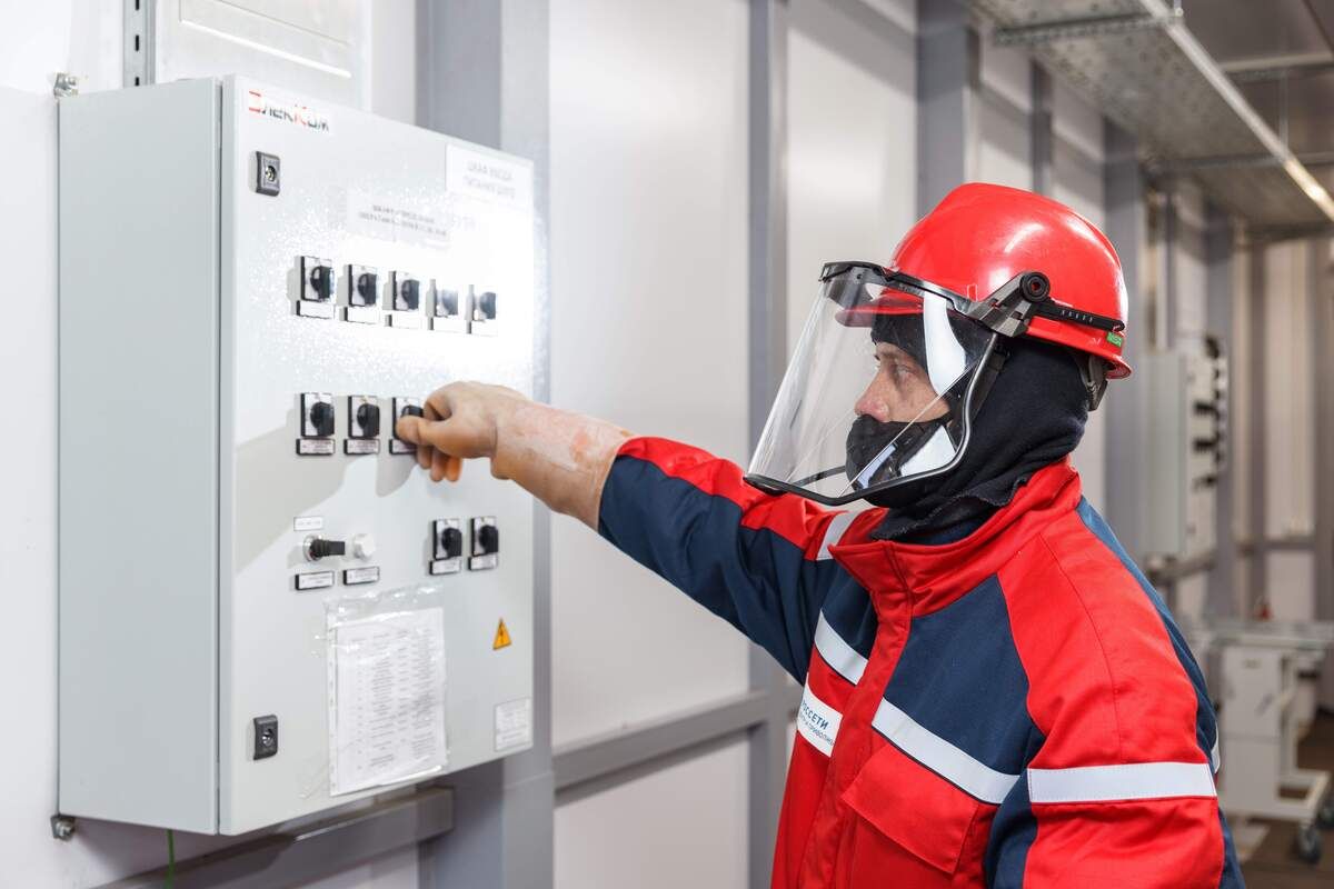 Энергетики «Россети Центр и Приволжье» перешли на усиленный режим работы на время выборов в Тульской области Энергетики «Россети Центр и Приволжье» перешли на усиленный режим работы на время выборов в Тульской области