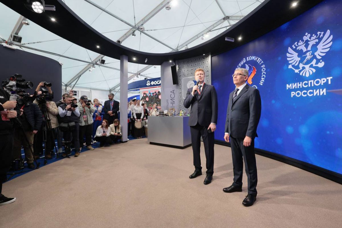 Дмитрий Миляев принял участие в открытие форума «Россия - спортивная держава» Дмитрий Миляев принял участие в открытие форума «Россия - спортивная держава»