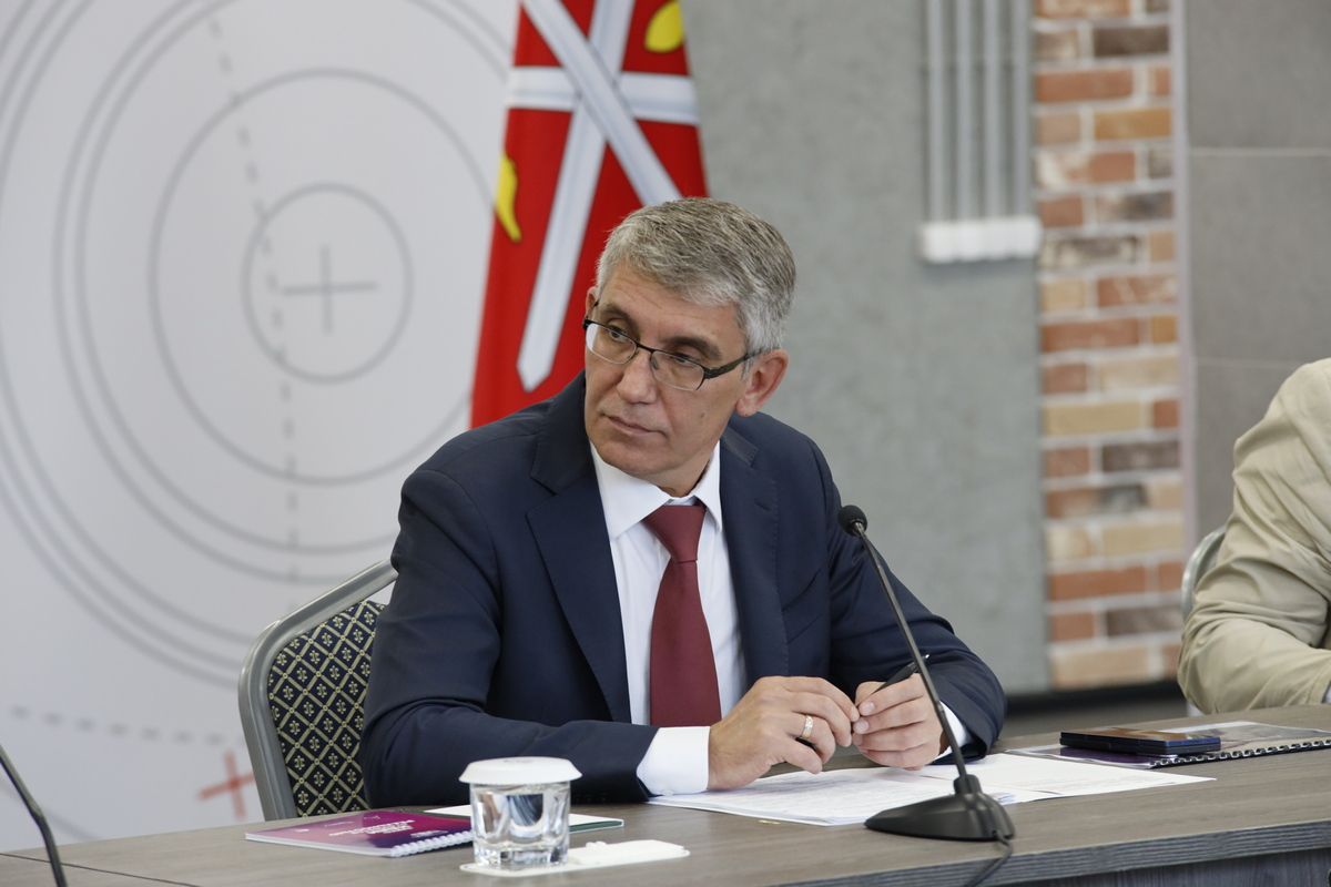 Дмитрий Миляев встретился с тульской командой - победителем образовательного интенсива «Архипелаг 2025»