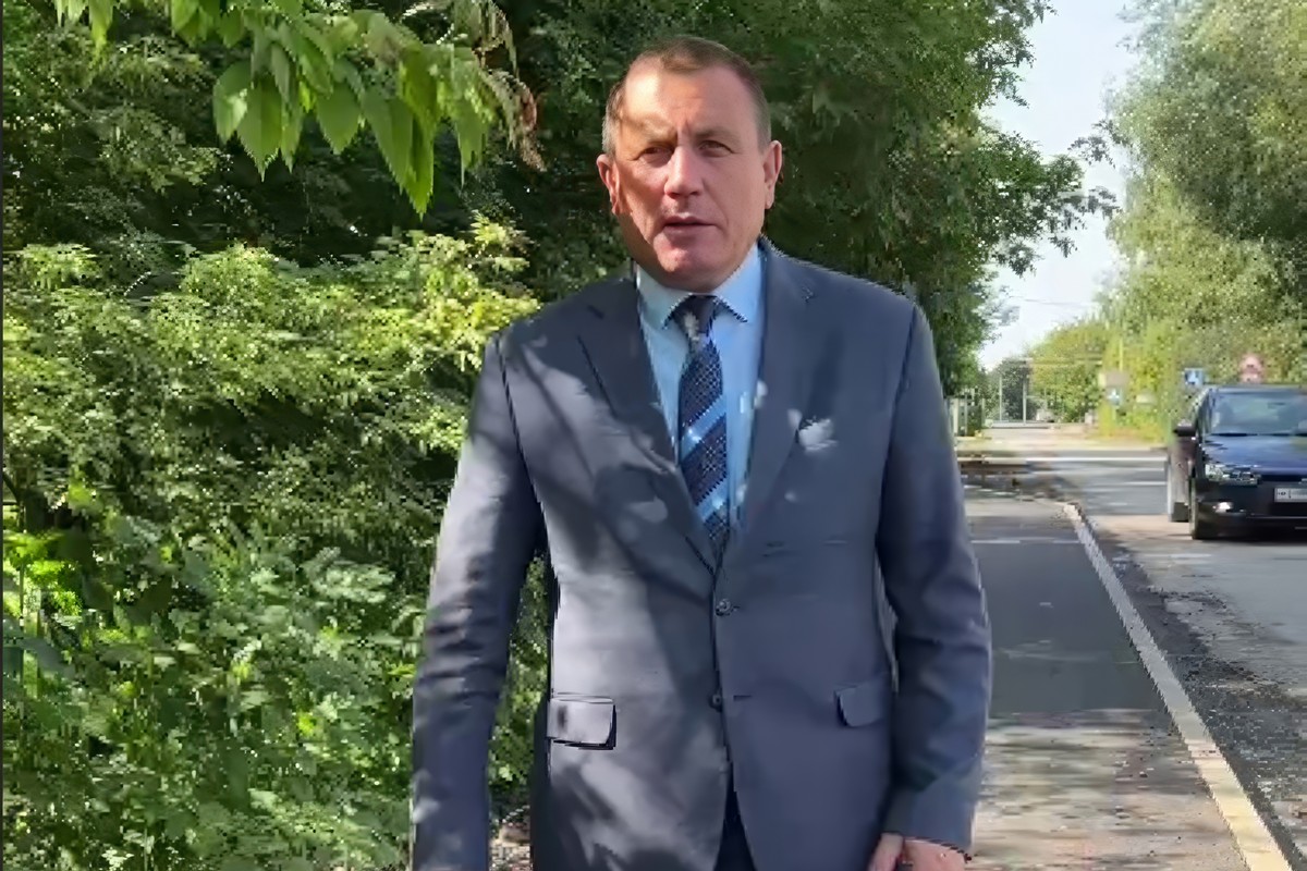 В Донском появился еще один тротуар В Донском появился еще один тротуар