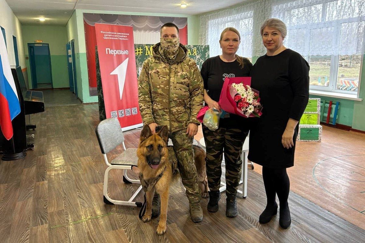 Директор ефремовской школы: Наши воины сражаются за справедливость! Директор ефремовской школы: Наши воины сражаются за справедливость!